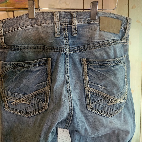BKE Blue Straight Jeans Classic Fit
Men’s 34W/34L
Used - Picture 11 of 12